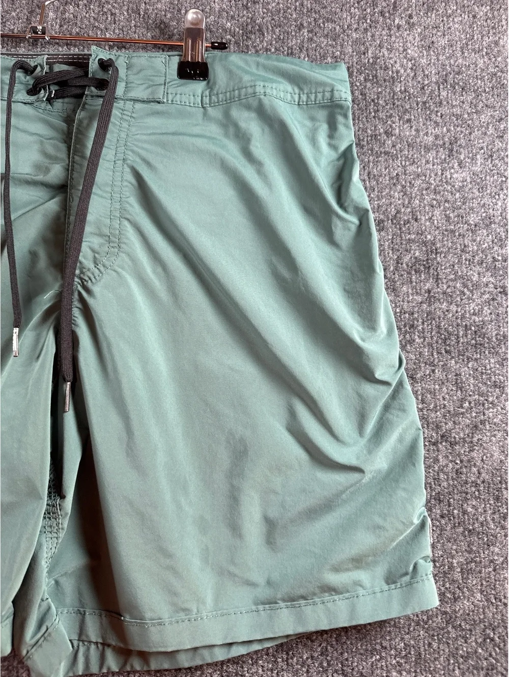 Vans Men’s Size 34 Green Drawstring Casual Shorts